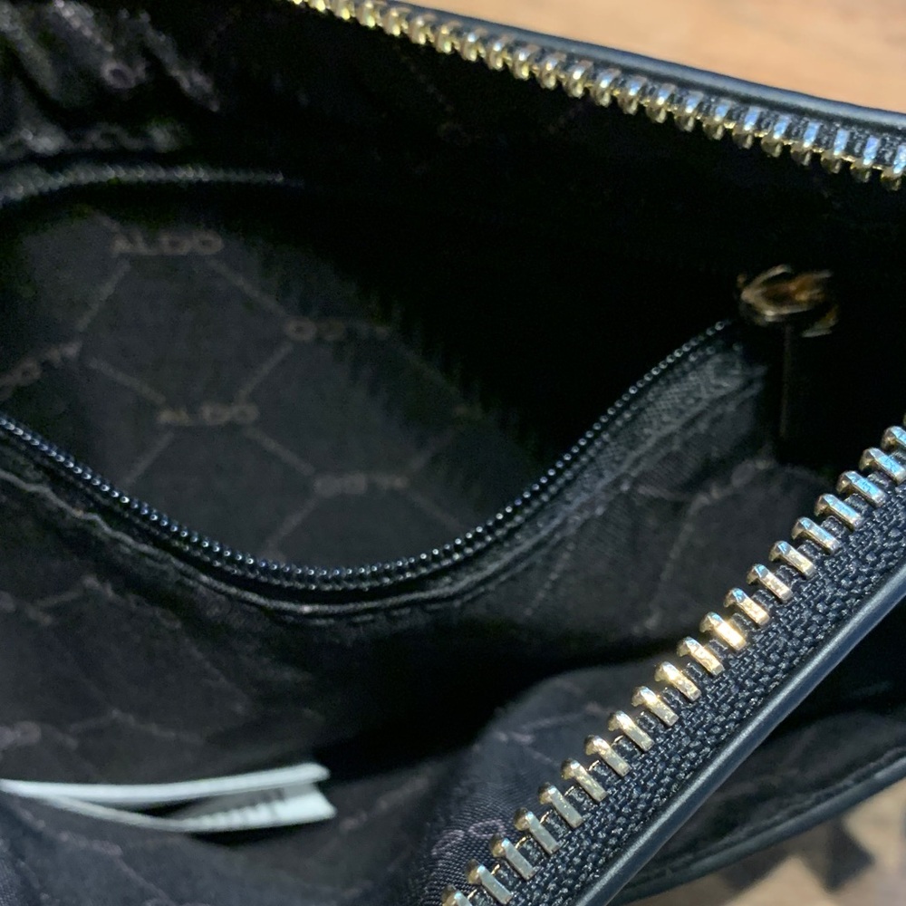 ALDO Black Cream Neutral Preppy Patterned Wristlet Wallet Like New Zipper Pouch - Picture 4 of 5
